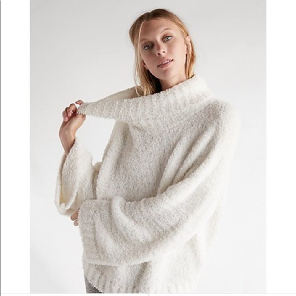 Express Fuzzy Pullover Sweater Size L Funnel Turtle Neck White